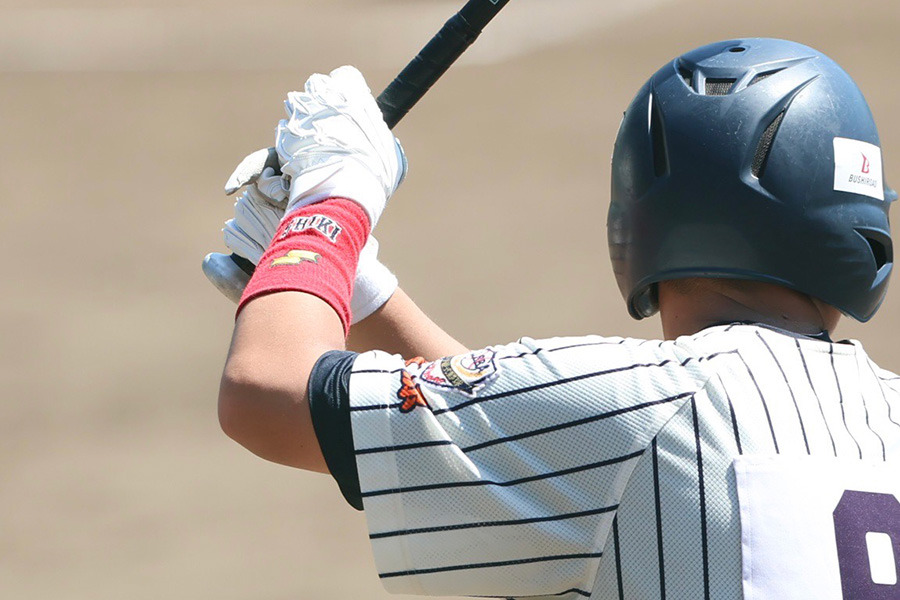 トップを深く取るために柔らかくしたい部位とは（写真はイメージ）