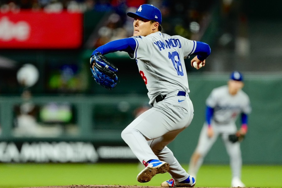 ジャイアンツ戦で力投したドジャース・山本由伸【写真：黒澤崇】