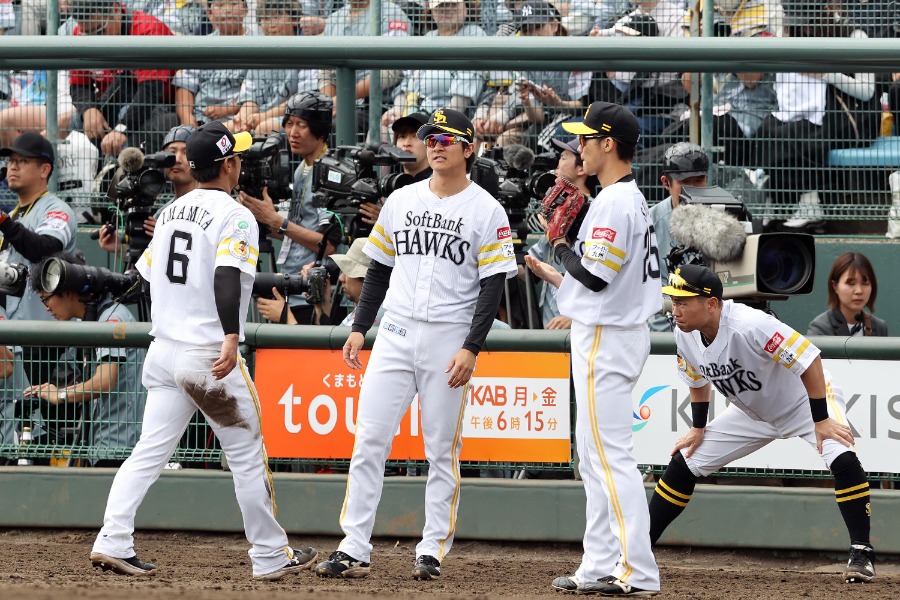 25日のソフトバンク-ロッテ戦は熊本のリブワーク藤崎台球場で行われた【写真：栗木一考】