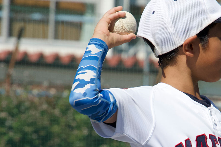 小中学生のうちに正しい投球動作を習得する重要性とは（写真はイメージ）