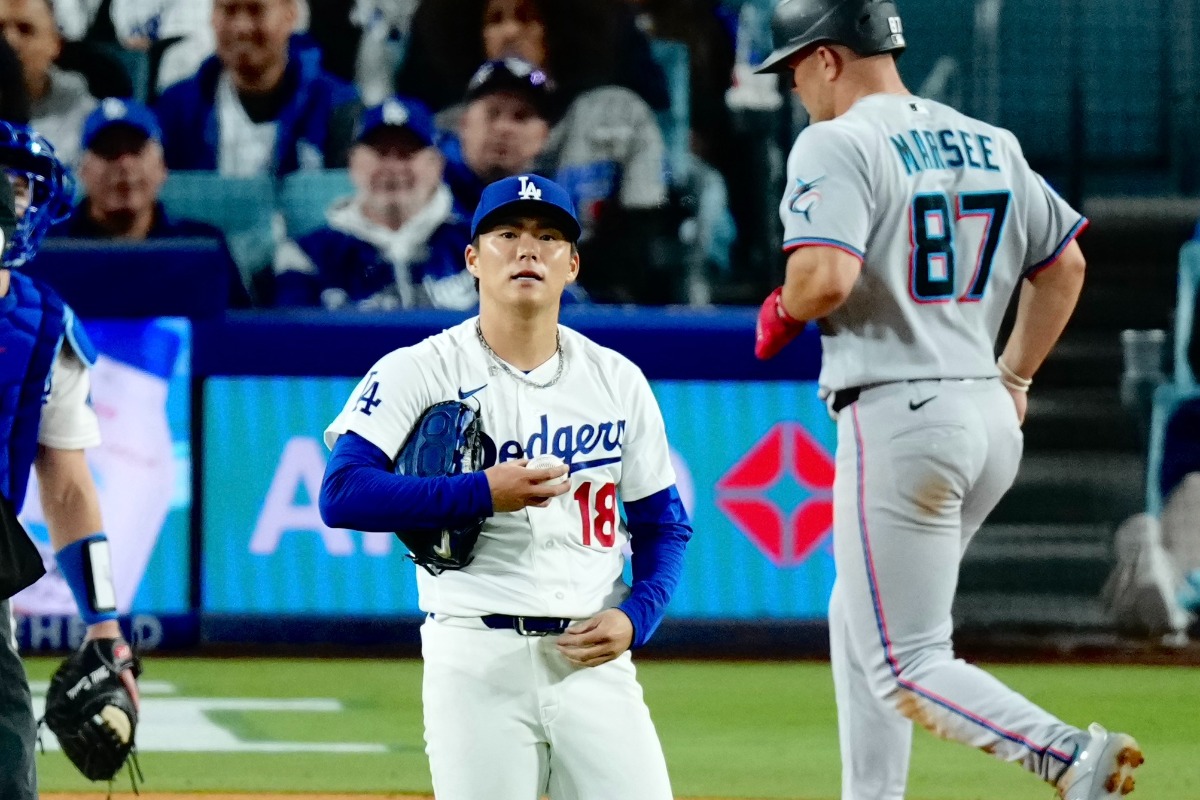 マーリンズ戦で逆転3ランを浴びたドジャース・山本由伸【写真：黒澤崇】