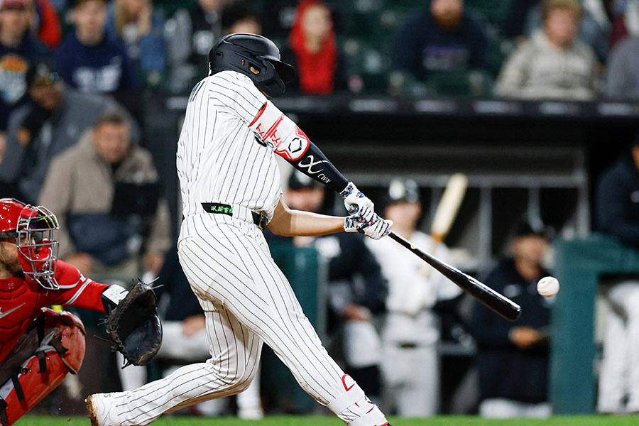 12号を放ったホワイトソックス・村上宗隆【写真：ロイター】