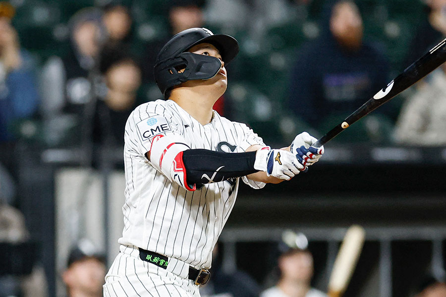 12号を放ったホワイトソックス・村上宗隆【写真：ロイター】