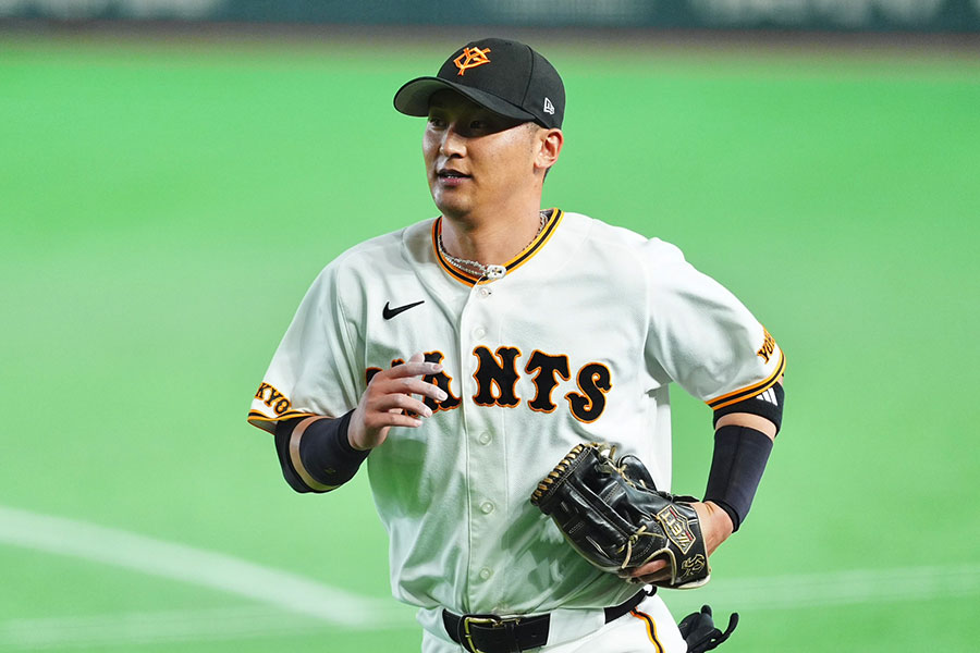 広島戦に出場した巨人・吉川尚輝【写真：小林靖】