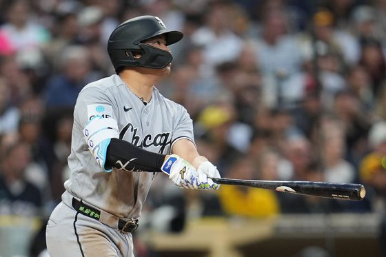 村上宗隆、13号3ランで大勝貢献　低迷球団の躍進支える…年65HRペース、OPS大台間近