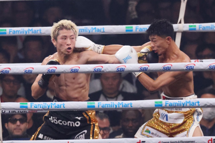 井上尚弥（左）対中谷潤人戦に細川愛倫さんがラウンドガールを務めた【写真：アフロ】