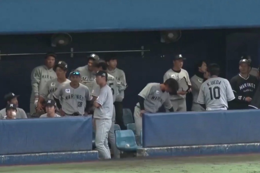 オリックスと対戦したロッテナイン【画像：パーソル パ・リーグTV】