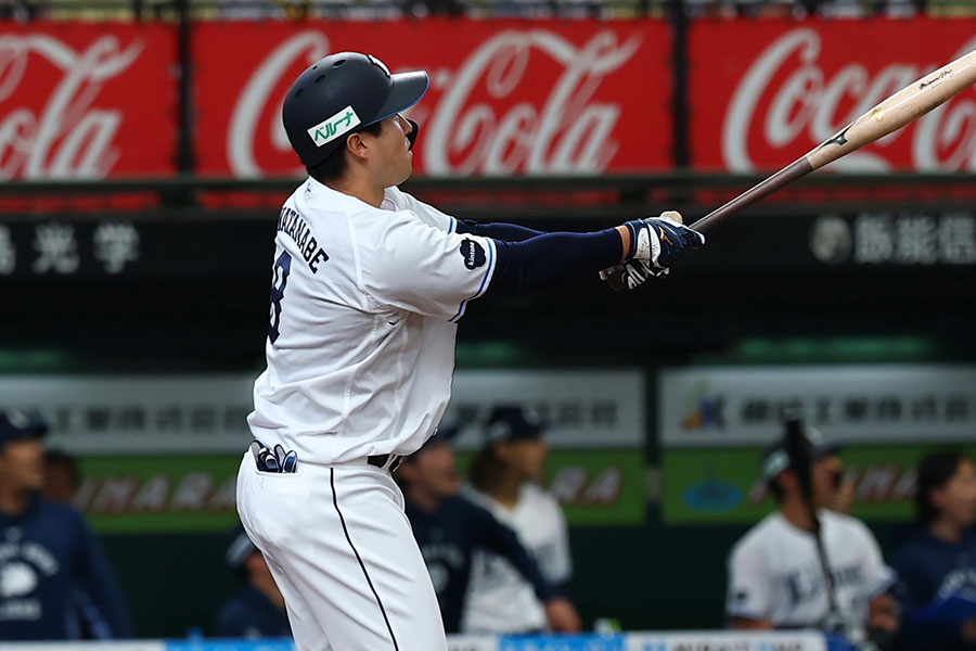 ソフトバンク戦で満塁弾を放った西武・渡部聖弥【写真：加治屋友輝】