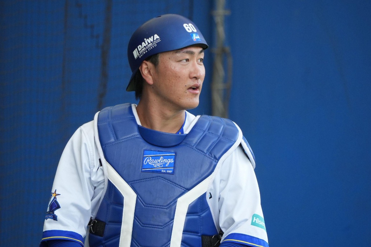 人的補償で西武から加入した古市尊【写真：町田利衣】