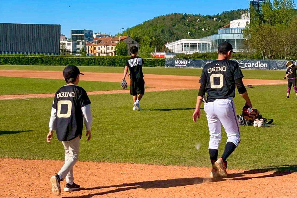 「ジャパンデー」では息子が始球式に臨んだ【写真：本人提供】