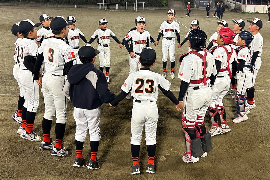 山梨の学童野球チーム・ラウンダース【写真：間淳】
