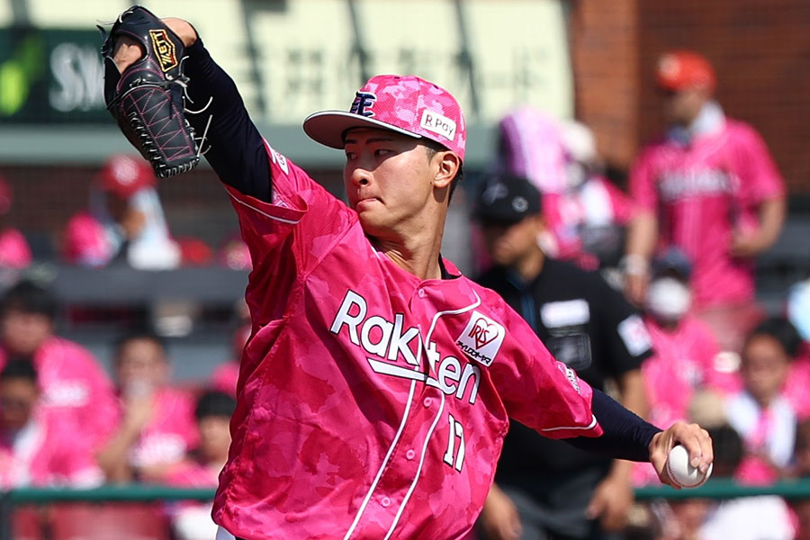 今季初勝利を挙げた楽天・古謝樹【写真：加治屋友輝】