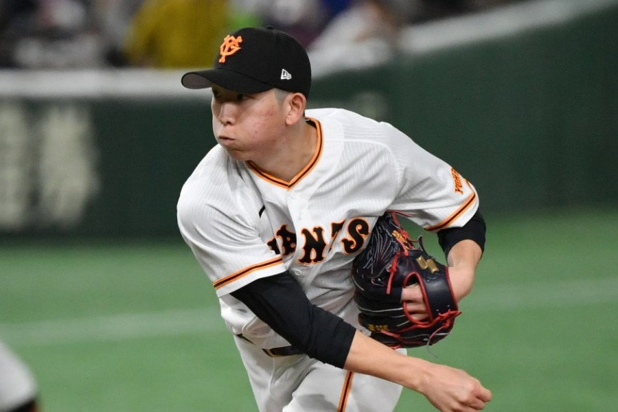巨人・戸郷翔征【写真：小林靖】