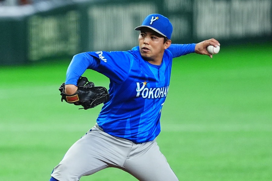 DeNA・東克樹【写真：小林靖】