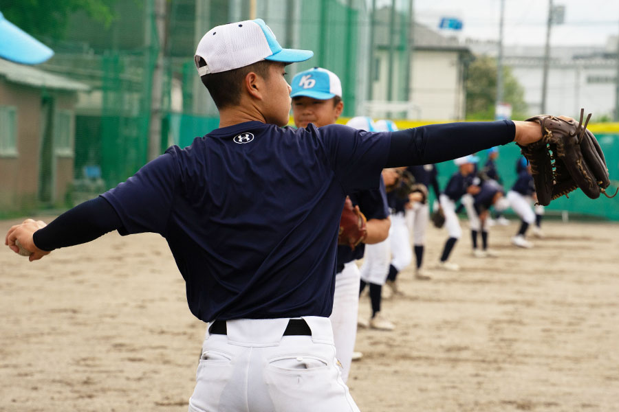 キャッチボールを行う桐生第一中ナイン【写真：磯田健太郎】