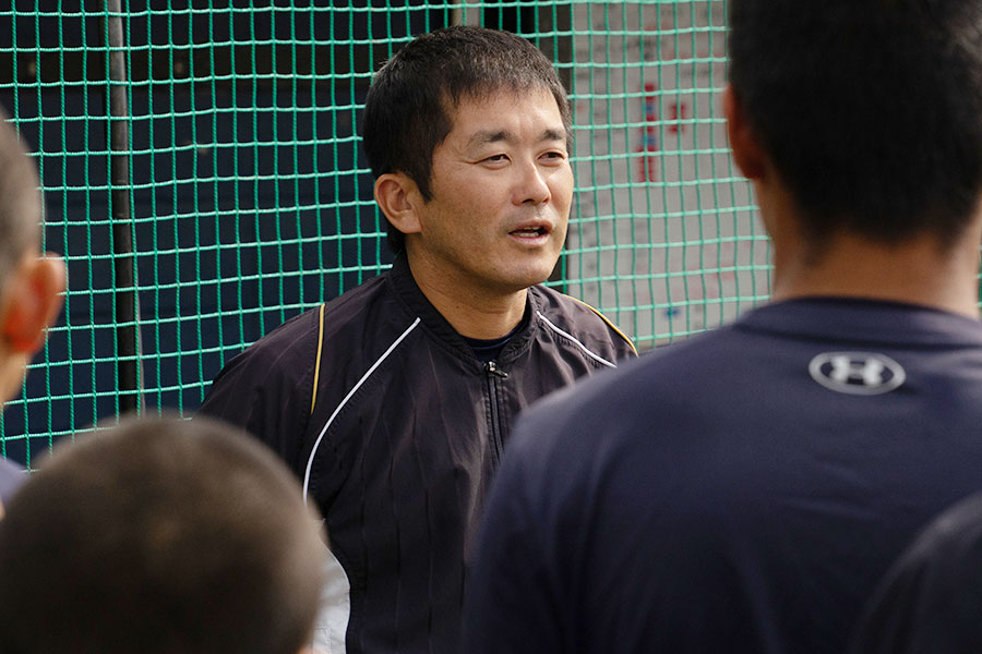 桐生第一中・齋藤健子郎監督【写真：磯田健太郎】