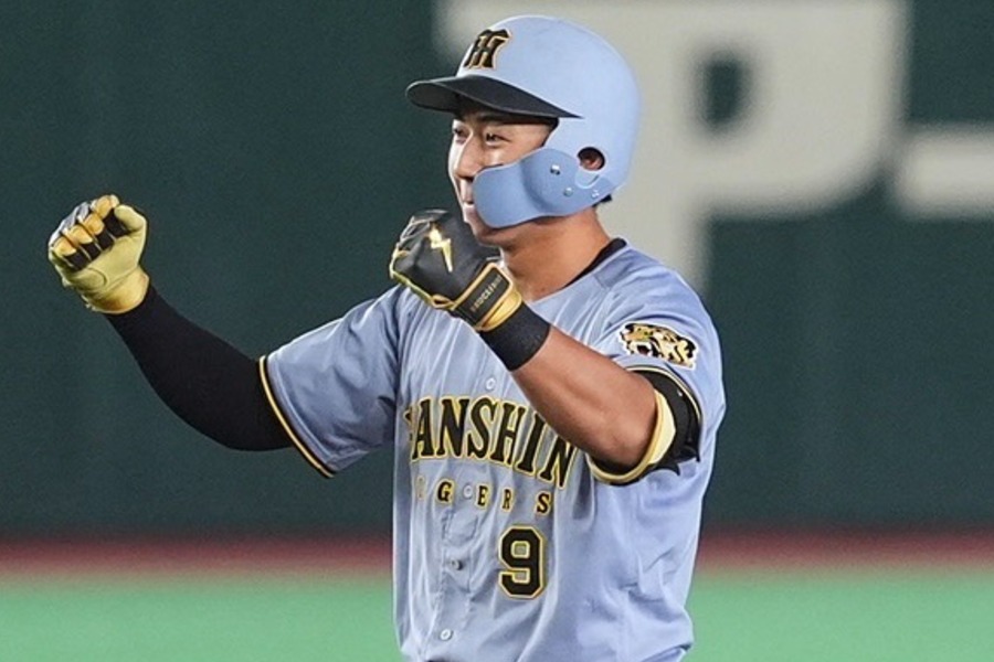巨人戦で2塁打を放った阪神・立石正広【写真：小林靖】