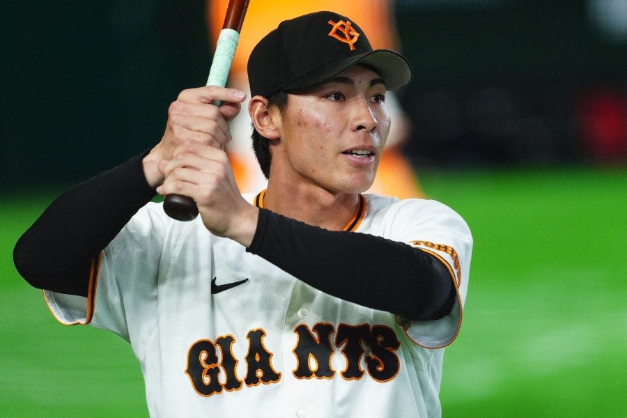 巨人・平山功太【写真：小林靖】