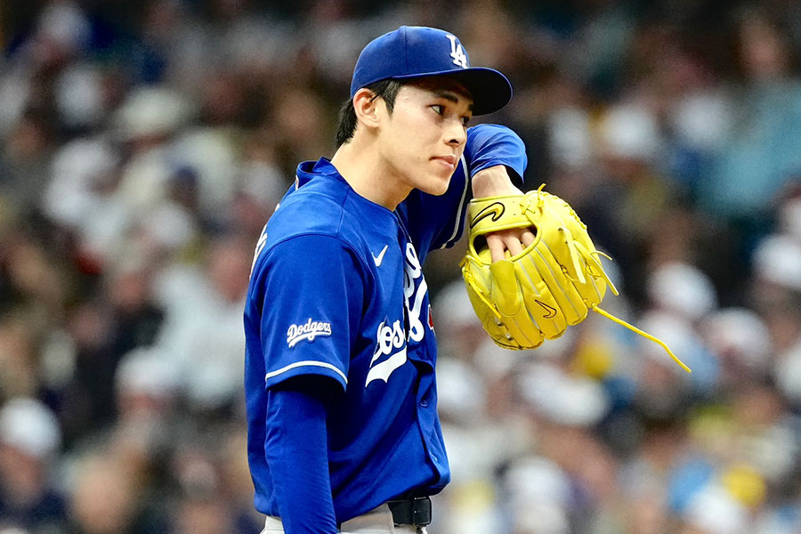 ブルワーズ戦の初回に3失点を喫したドジャース・佐々木朗希【写真:黒澤崇】