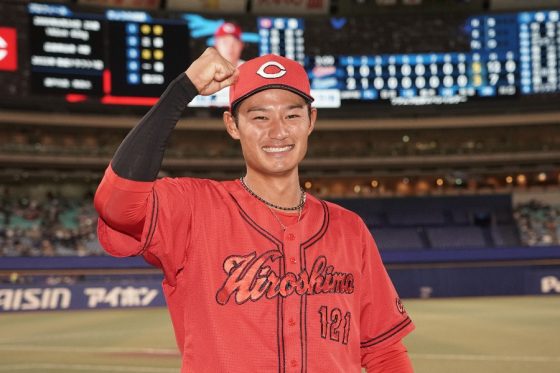 恐怖心“無し”の激突キャッチ　全力疾走→超美技…育成出身25歳に「泣かされっぱなし」