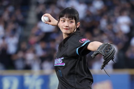 超人気アイドルが「リベンジしたい」　2年連続の大役決定…“特別ユニ”でガッツポーズ