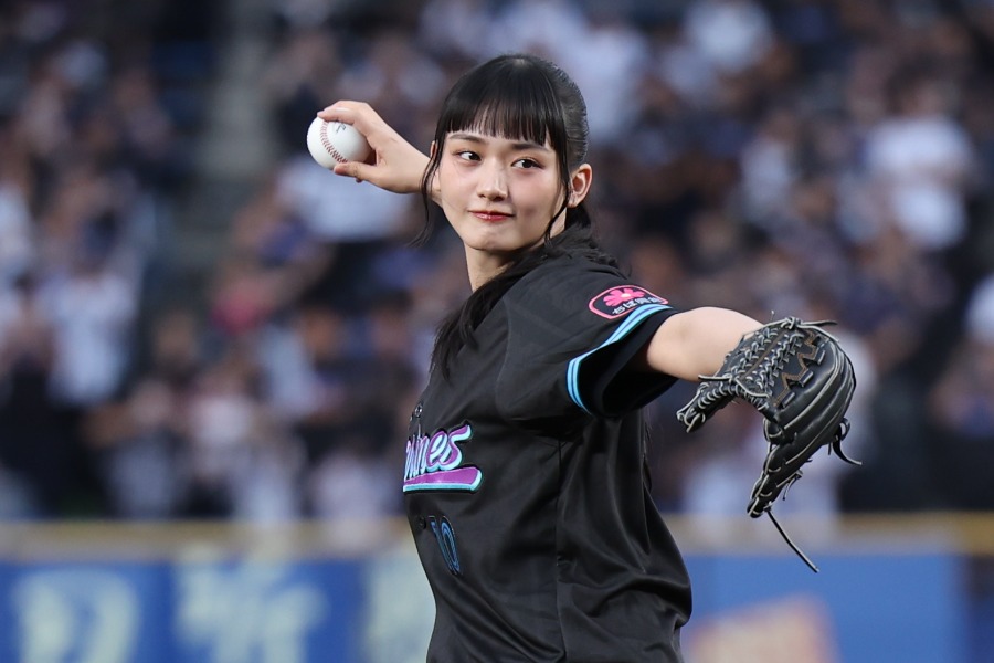 ロッテは櫻坂46・山崎天さんが始球式を行うと発表【写真：球団提供】