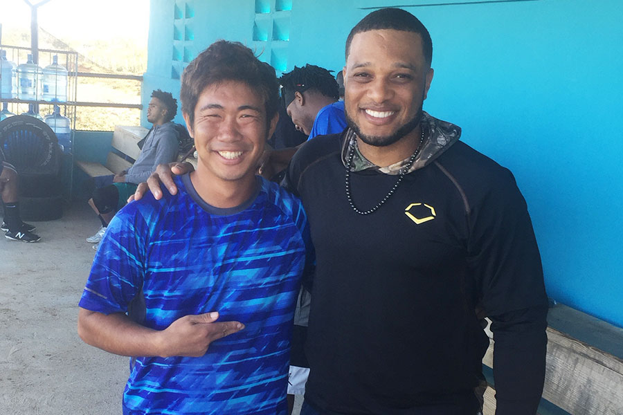 ロビンソン・カノ（右）とも交流がある【写真：本人提供】
