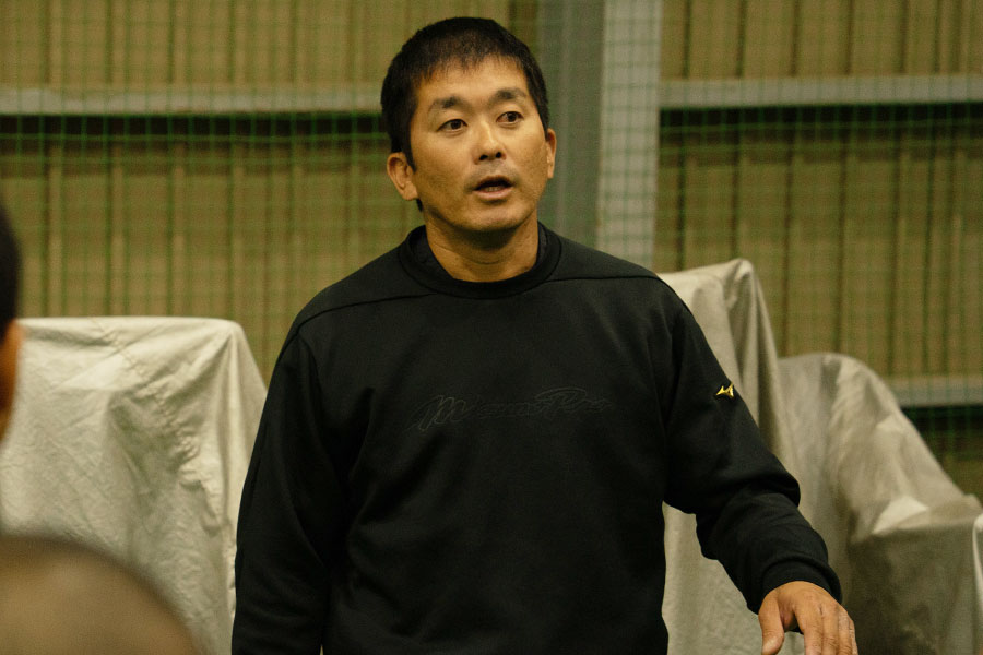 桐生第一中・齋藤健子郎監督【写真：磯田健太郎】