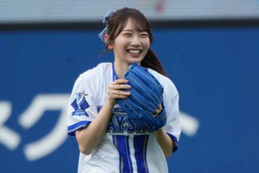 始球式に登場した日向坂46の藤嶌果歩さん【写真:町田利衣】