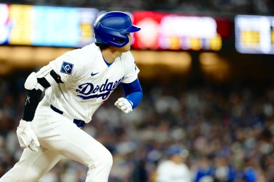 大谷10号を“特等席”で観戦「久しぶりに見た」　中継にチラリ…超大物にファン興奮「ビックリ」