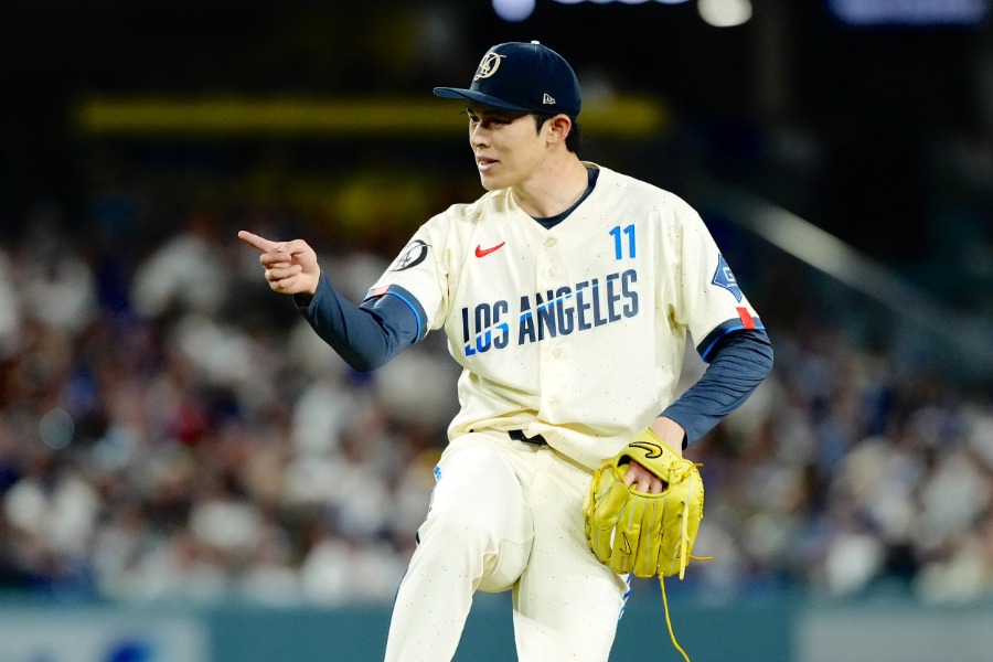 フィリーズ戦に登板したドジャース・佐々木朗希【写真:黒澤崇】