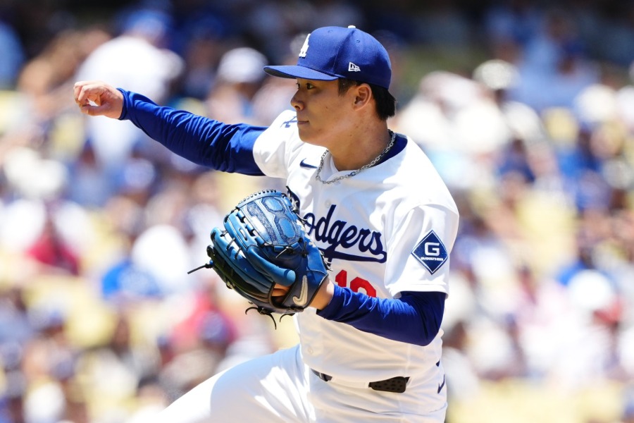 フィリーズ戦で力投したドジャース・山本由伸【写真：黒澤崇】
