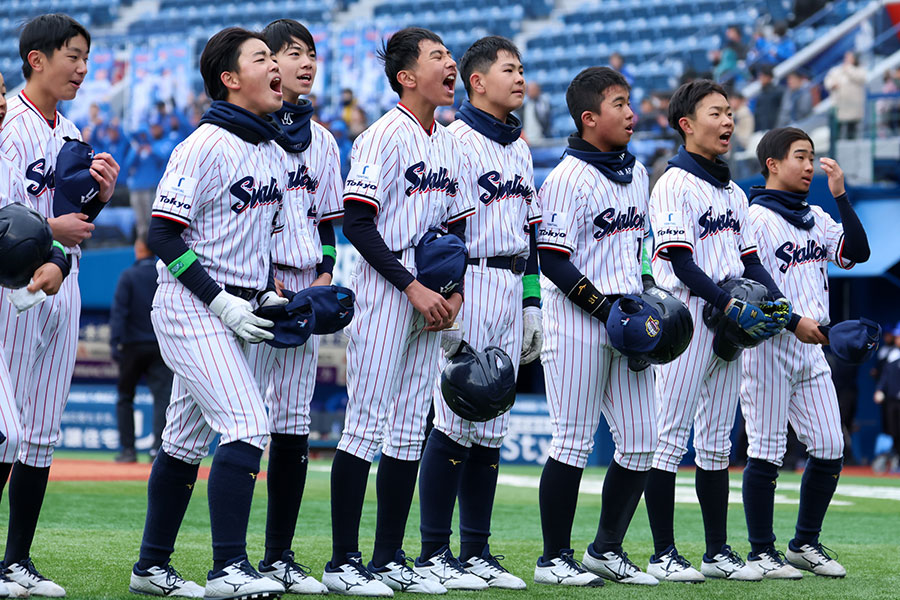 昨年大会に出場したヤクルトジュニアナイン【写真：加治屋友輝】