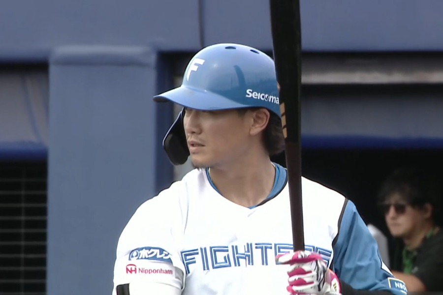 中日戦に出場した日本ハム・西川遥輝【画像：パーソル パ・リーグTV】