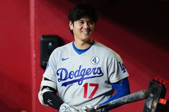 ド軍勝利後、大谷翔平が添えた同僚との“一瞬”　繋がる絆…流れを呼び込んだMVPコンビ