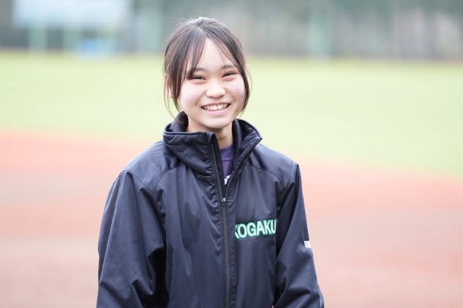 キャプション工学院大付野球部マネジャーの武藤里奈さん【写真：岡部直樹】