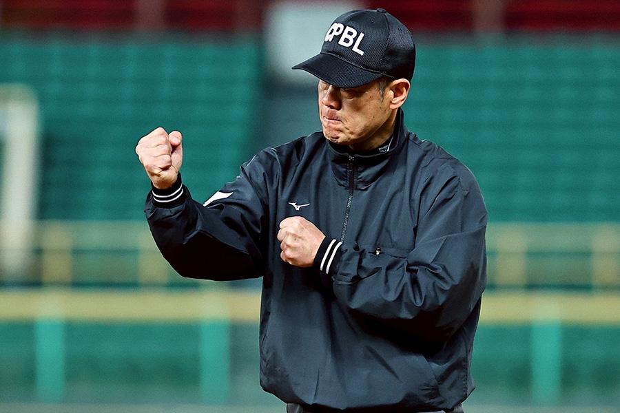 現在は台湾プロ野球で審判を務める木内九二生さん【写真:本人提供】