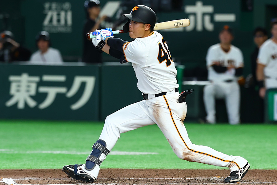 ロッテ戦に出場した巨人・中山礼都【写真：加治屋友輝】