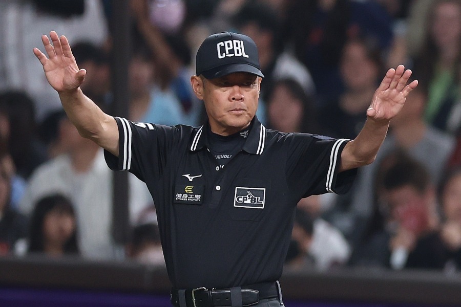 今季から台湾プロ野球で審判を務める木内九二生さん【写真:本人提供】
