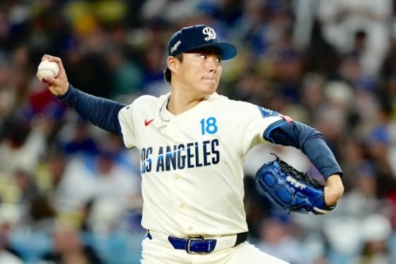 山本由伸が到達した領域　50年でたった2人の快挙…355勝マダックスに並ぶ快投