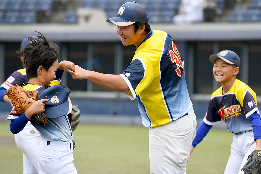 大嶋良汰監督のもと選手はハツラツとプレー【写真：フィールドフォース提供】
