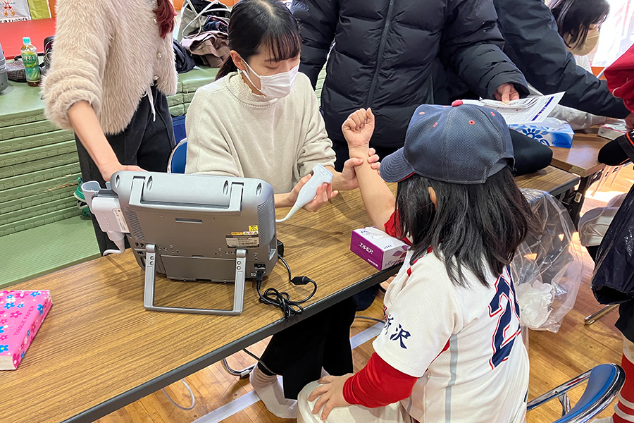 「野球肘検診」には県内の多くの医療従事者が参画【写真：埼玉県野球協議会提供】
