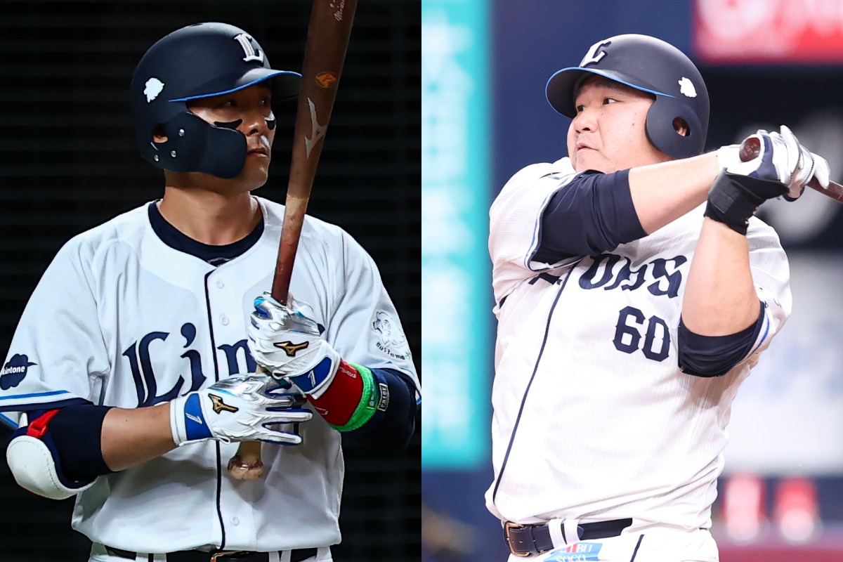 プロ25年目を迎えた西武・栗山巧（左）と中村剛也【写真：加治屋友輝、栗木一考】