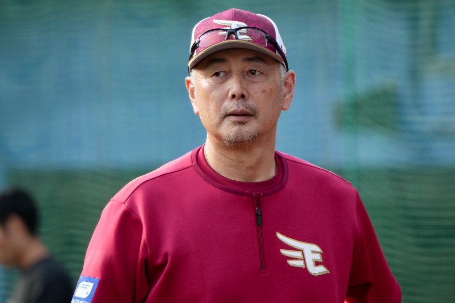 楽天・吉井理人監督【写真：町田利衣】
