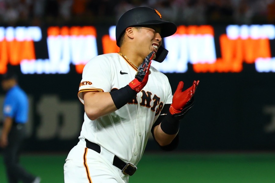 1号を放った巨人・浅野翔吾【写真：加治屋友輝】