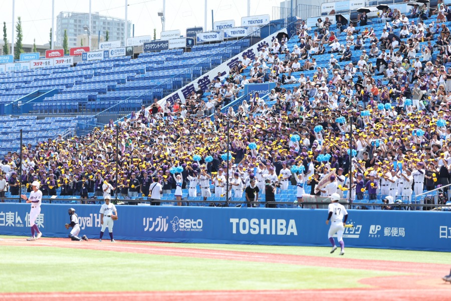夏の東京大会が行われる神宮球場【写真：加治屋友輝】