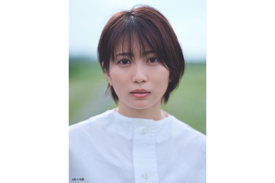 7月8日の中日戦でセレモニアルピッチを務める志田未来さん【写真：球団提供】