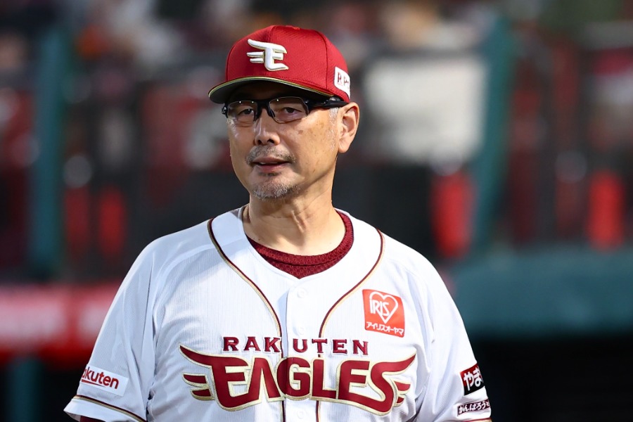 楽天・吉井理人監督【写真:加治屋友輝】