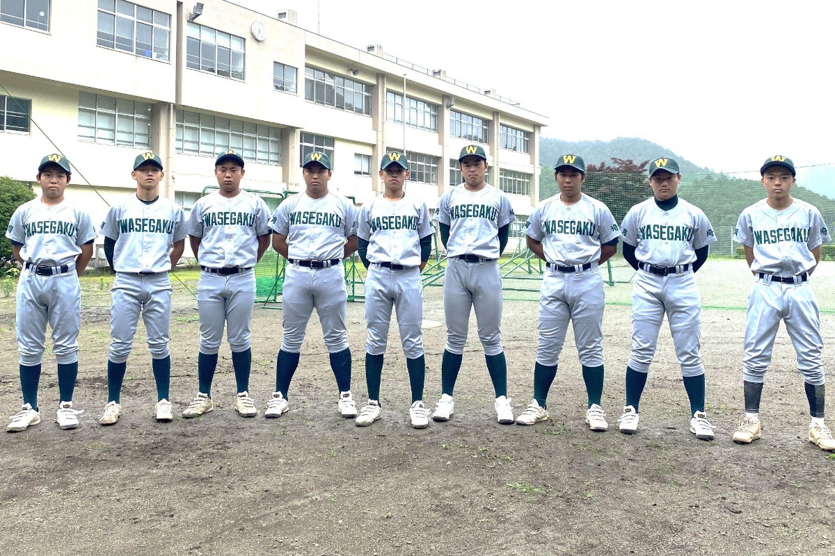 わせがく夢育のユニホームを身にまとうナイン【写真：河野正】