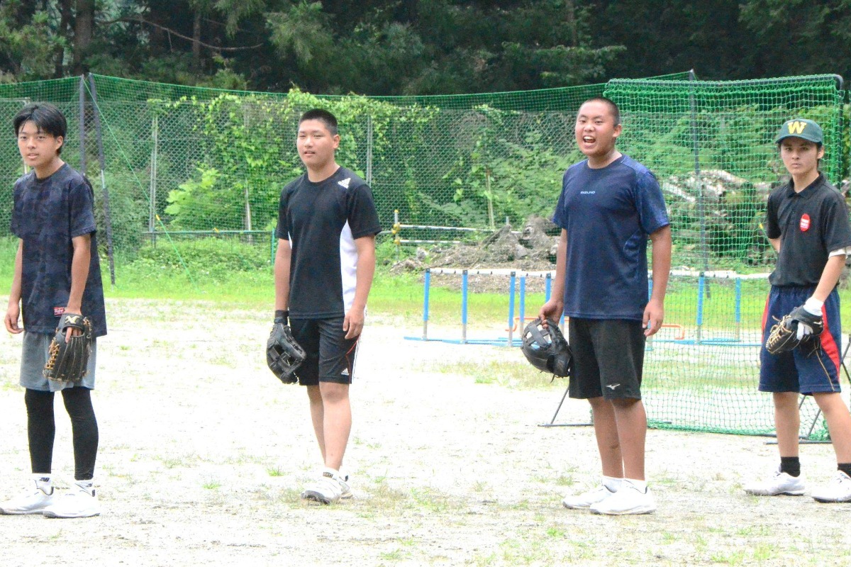 夏の大会に向けて練習に励むわせがく夢育ナイン【写真：河野正】